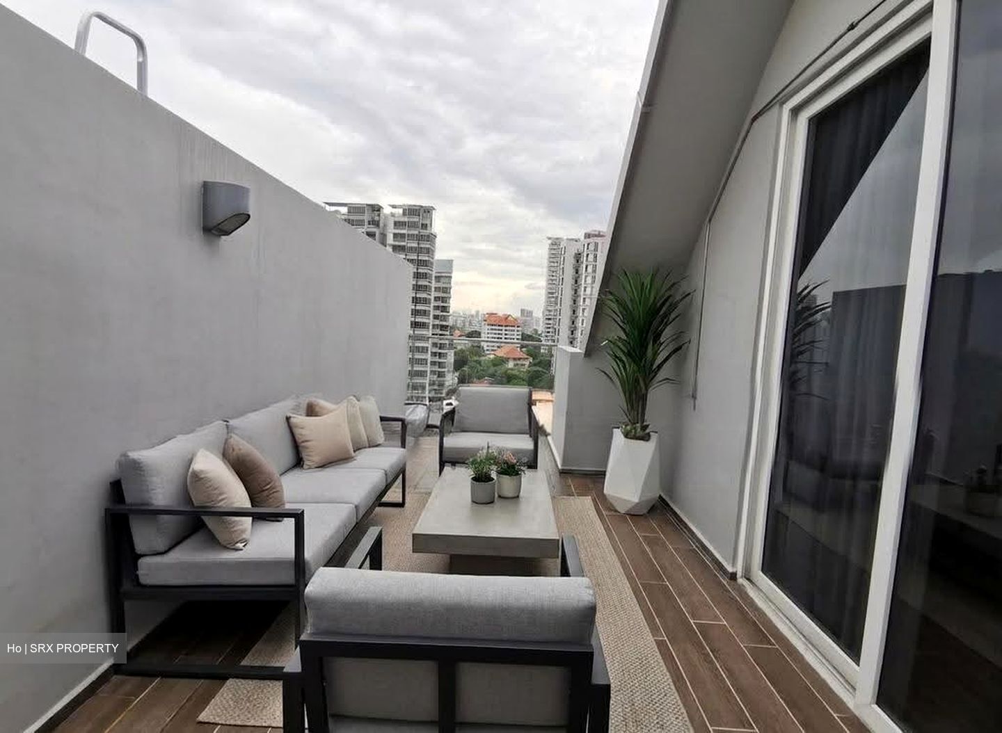 Suites @ Topaz (D12), Apartment #611260751